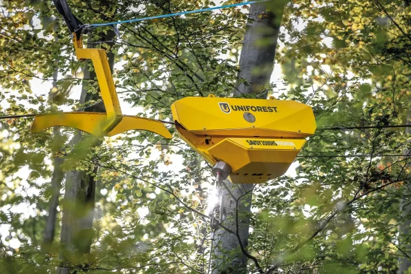 Šumarska žičara COBRA 450-25G u radu